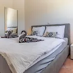 Apartment Rok 3 By Interhome