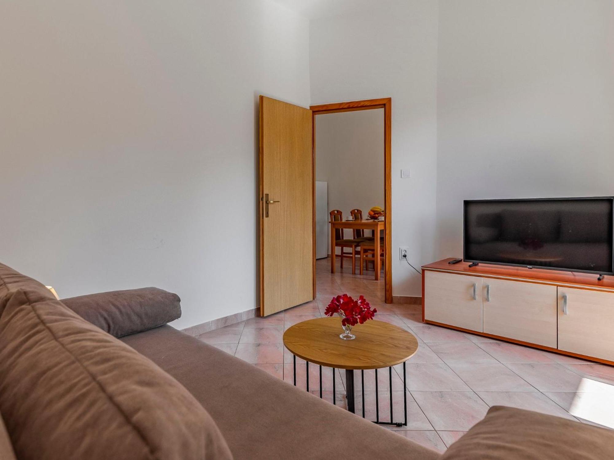 Rok 3 By Interhome Apartment Pula
